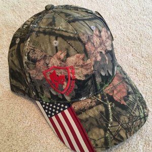 Adjustable Fit, Camo Hat w/ American Flag, NWT